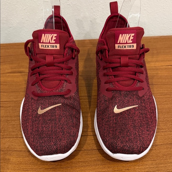 Nike Women’s Flex Trainer 9 / Metallic Copper / Black Size 7.5 - Picture 3 of 11